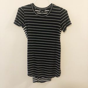 Women’s Striped High Low Tee